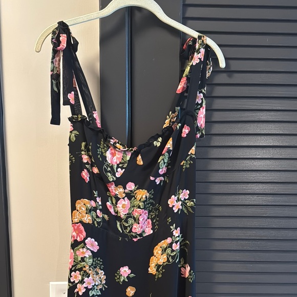 Reformation Nikita Dress | Size 8 | NWOT - Picture 6 of 9